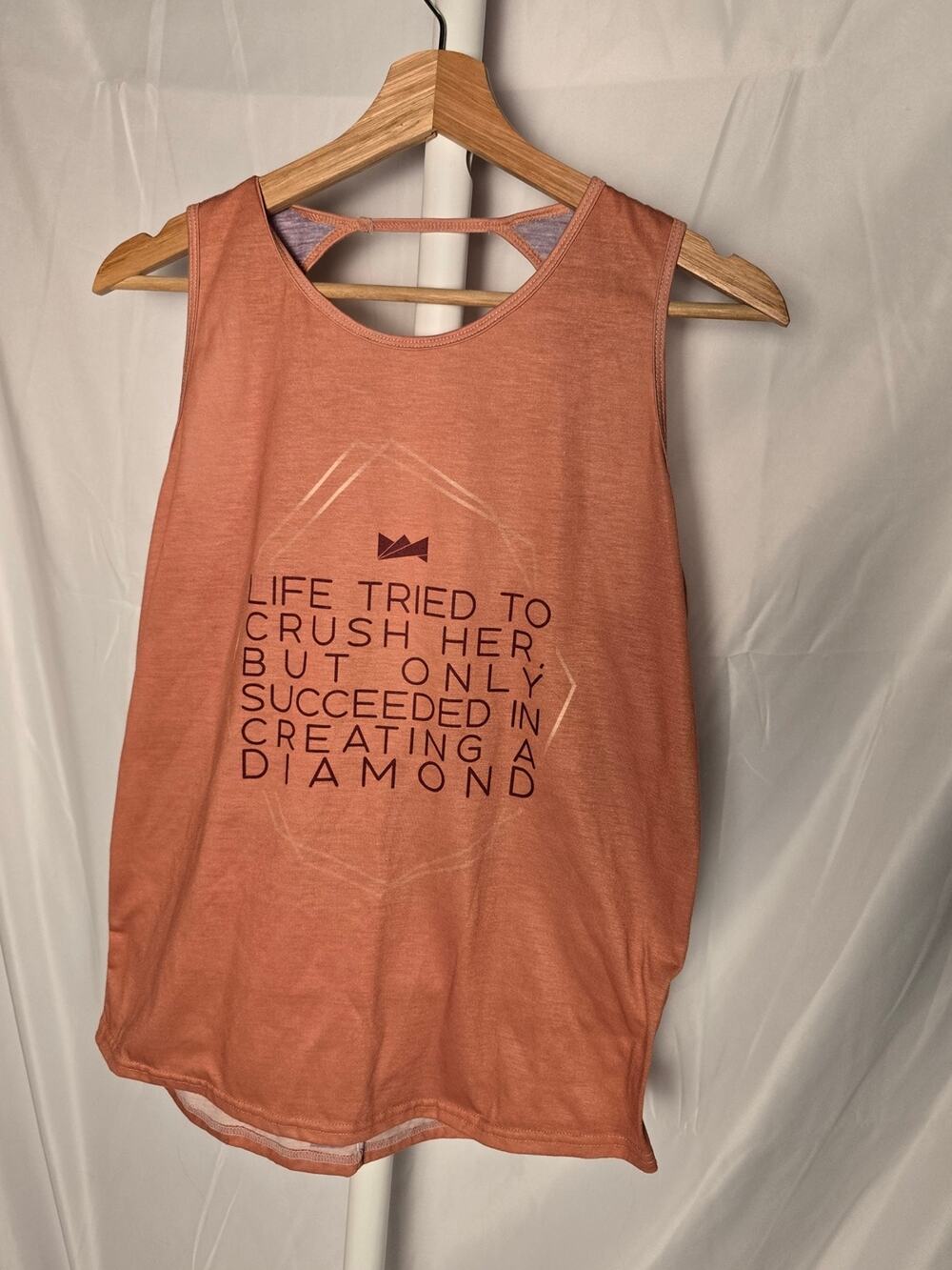 Women’s Graphic Tank Top in Rust with Inspirational Text Size L